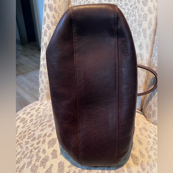 Dooney & Bourke Editor’s Travel Tote Retail $298 - Picture 7 of 12